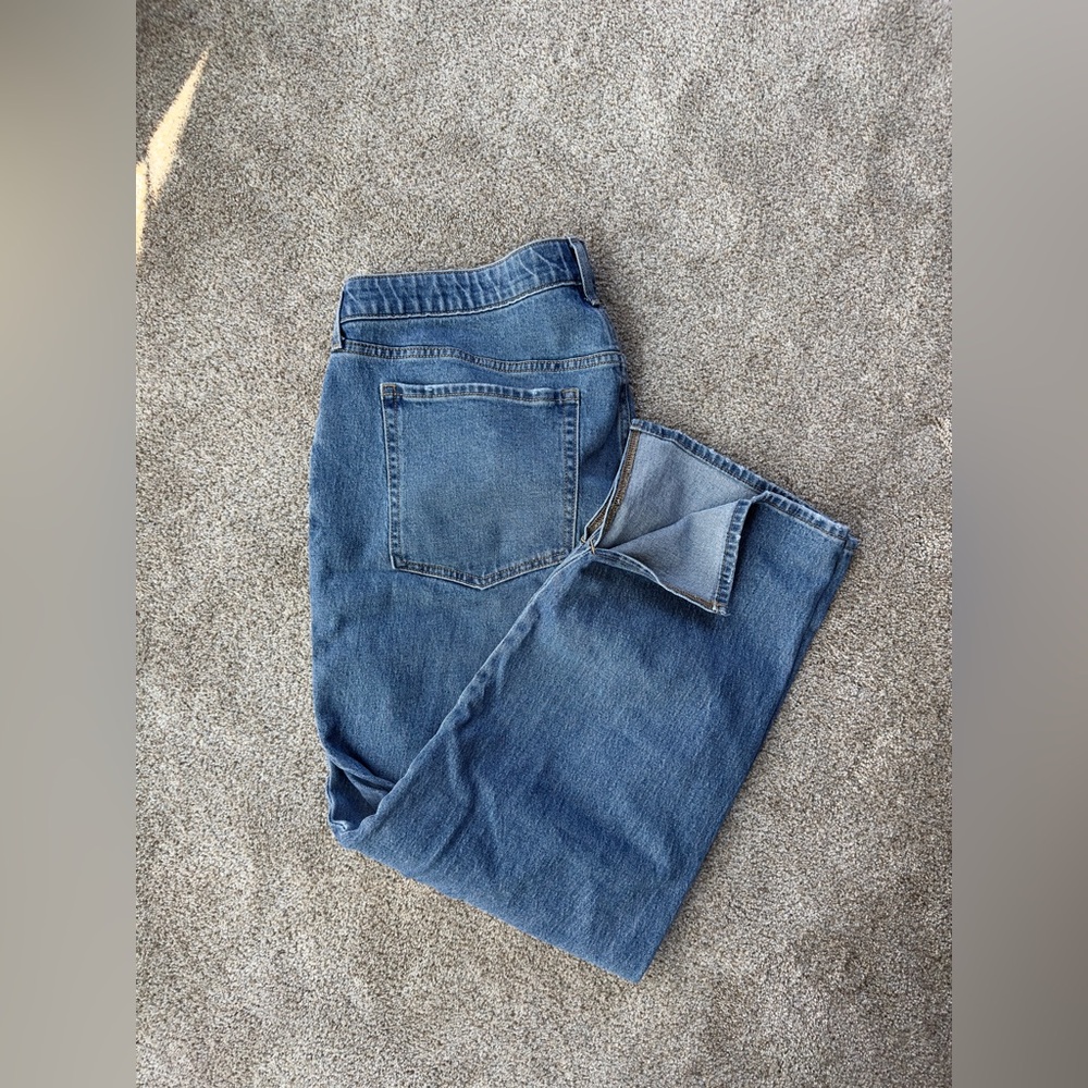 Old Navy Maternity Front-Low Panel OG Loose Side-Split Jeans, Light Wash, 18